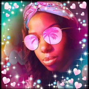 Meet your Posher, Adria